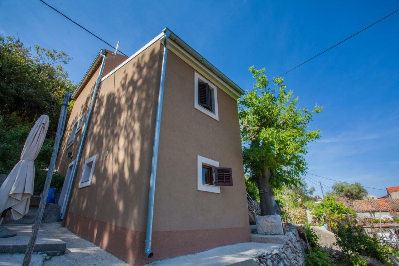 Apartment Surdic Valun Exterior photo